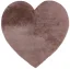 Tento koberček v tvare ružového srdca je symbolom lásky pre všetky vekové kategórie.