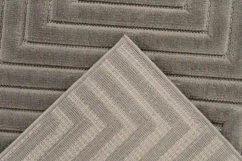 Exteriérový a interiérový koberec Labyrint v striebornej farbe - L