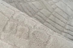 Strieborný koberec jemná kôra - L