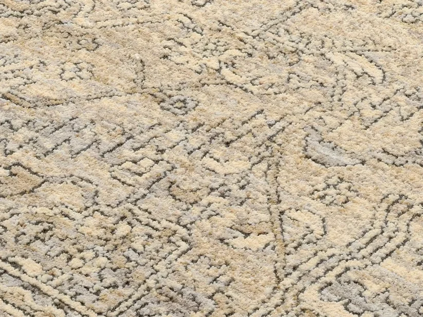 Jemný béžovo šedý koberec s orientálnym motívom - XS