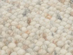 Béžový vlnený guľôčkový koberec k posteli - XS