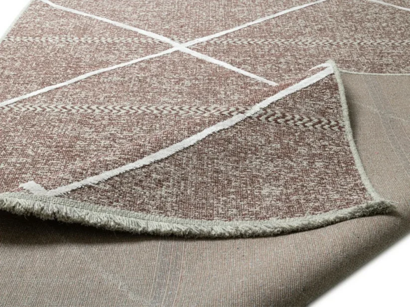 Tenký prírodný geometrický koberec Braderup - naturálne červený - SANSIBAR STYL