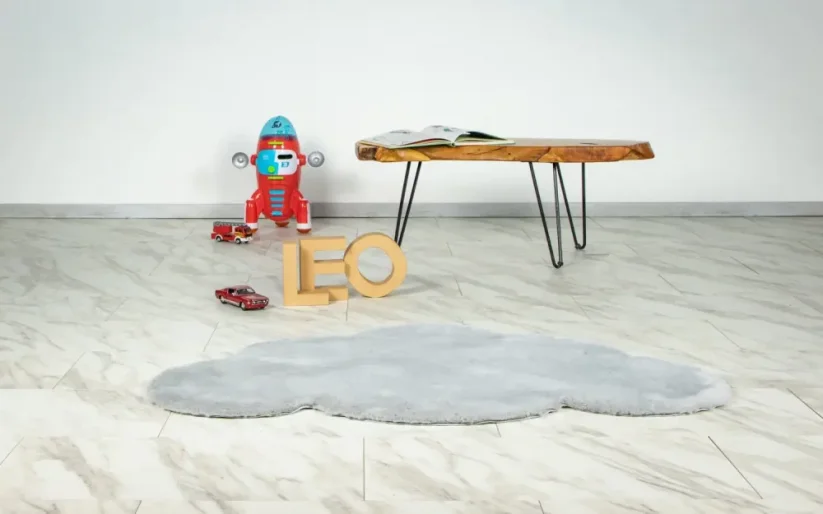 Detský plyšový koberec Obláčik v striebornej farbe