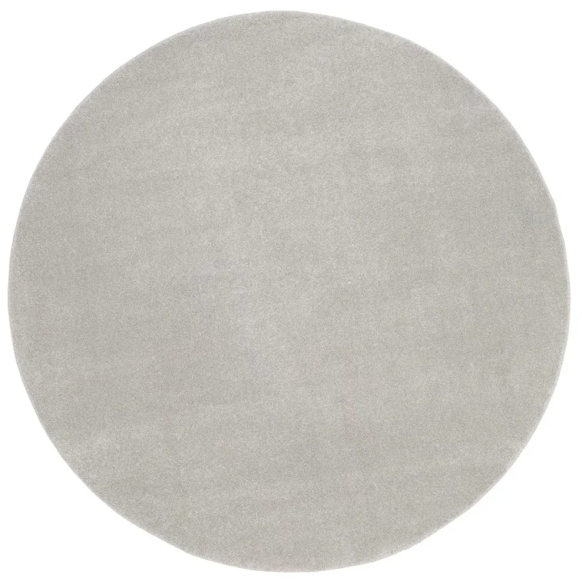 Jednofarebný šedý kruhový koberec s priemerom 200 cm.
